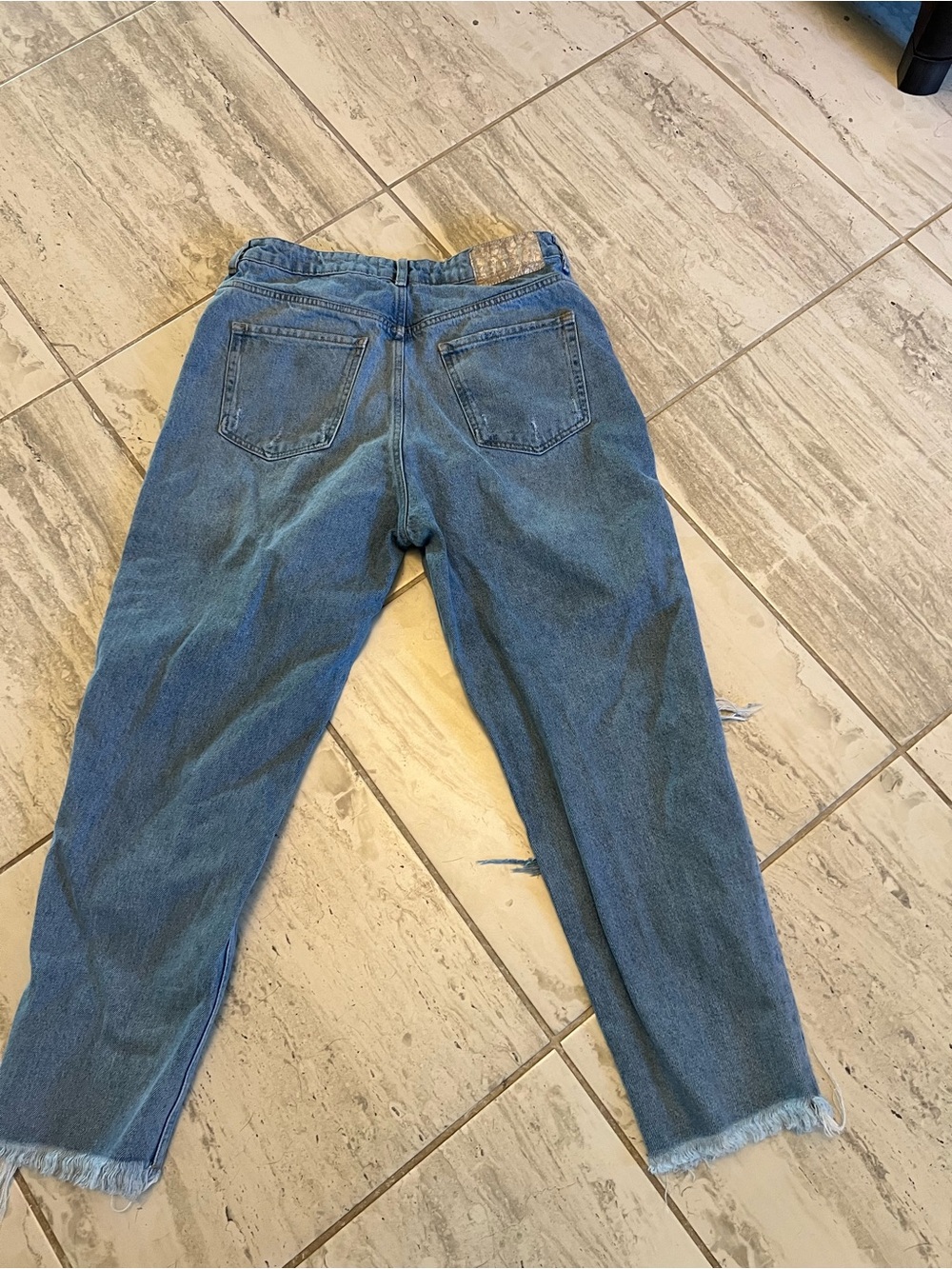 Zara High Rise Distressed Straight Leg Jeans Size 12 Light Wash - Picture 4 of 9